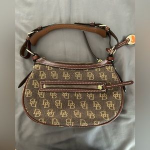 Dooney & Bourke purse